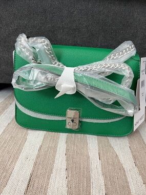 Nine West “Minka” Green Chain Strap Crossbody Bag